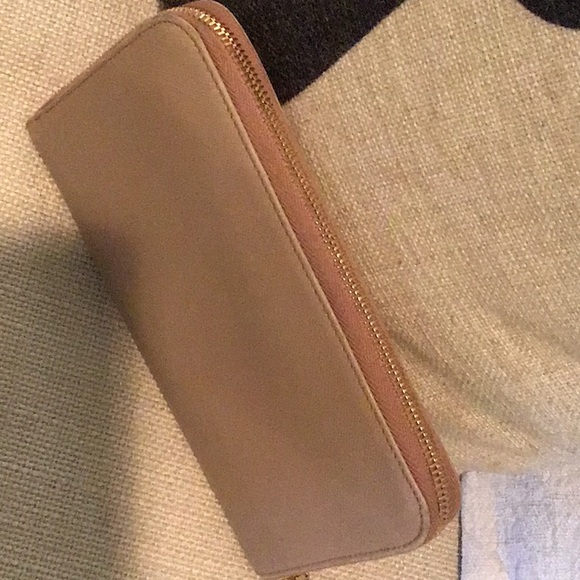 Prada zip around long wallet - Picture 13 of 13